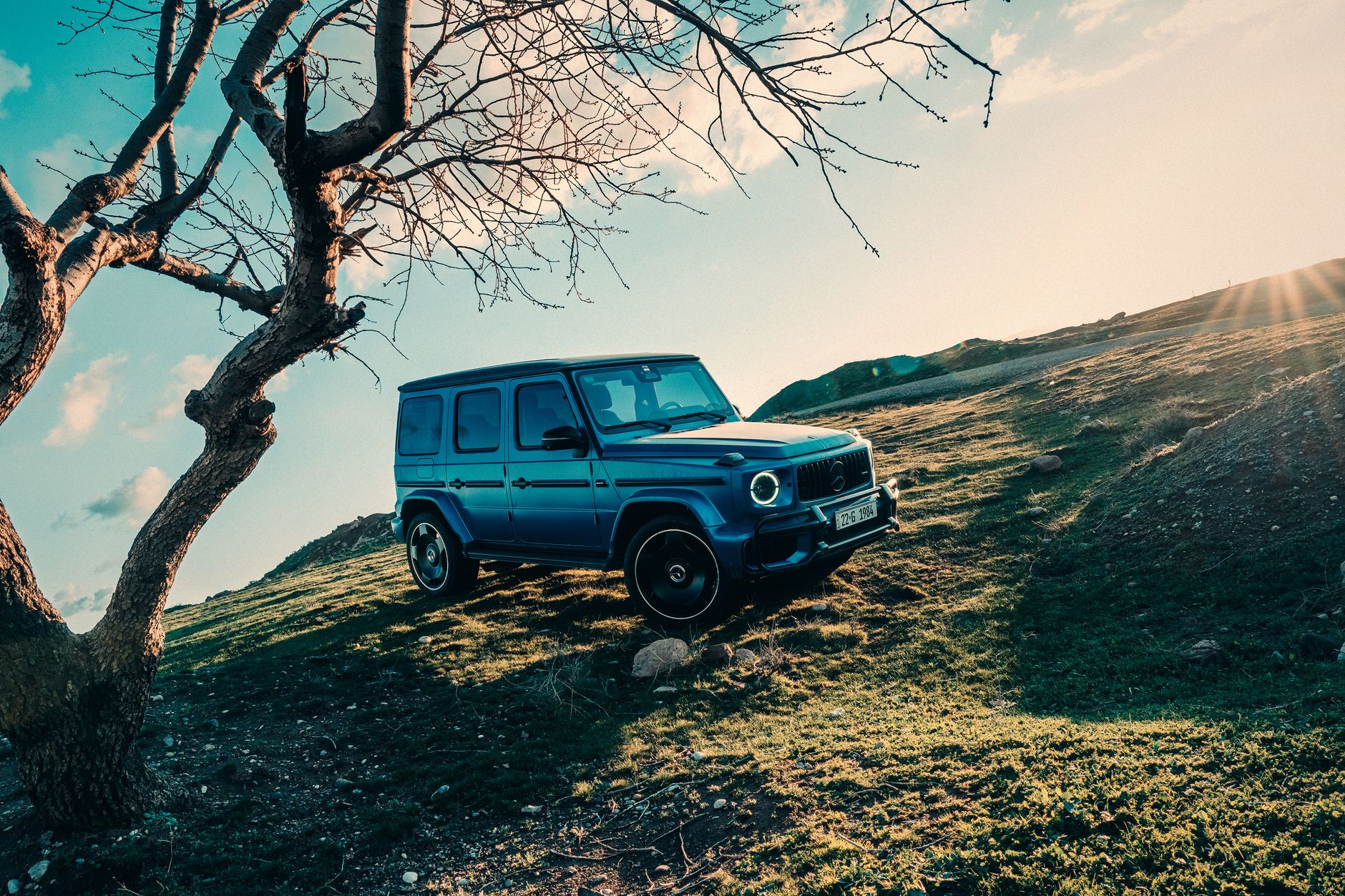 Mercedes G klasie terenowej jako auto na co dzień, plusy, minusy i realne koszty utrzymania kultowej Gelendy w mieście