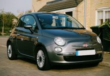 Fiat 500 Hybrid czy benzyna 1.2 Fire – który wariant lepiej sprawdzi się w mieście? Fiat 500 Hybrid czy benzyna 1.2 Fire – który wariant lepiej sprawdzi się w mieście?